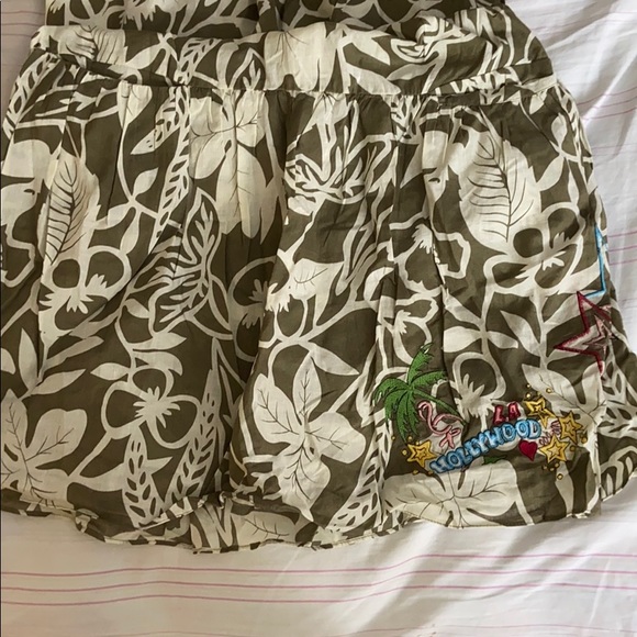 2 dresses ! - Picture 7 of 8